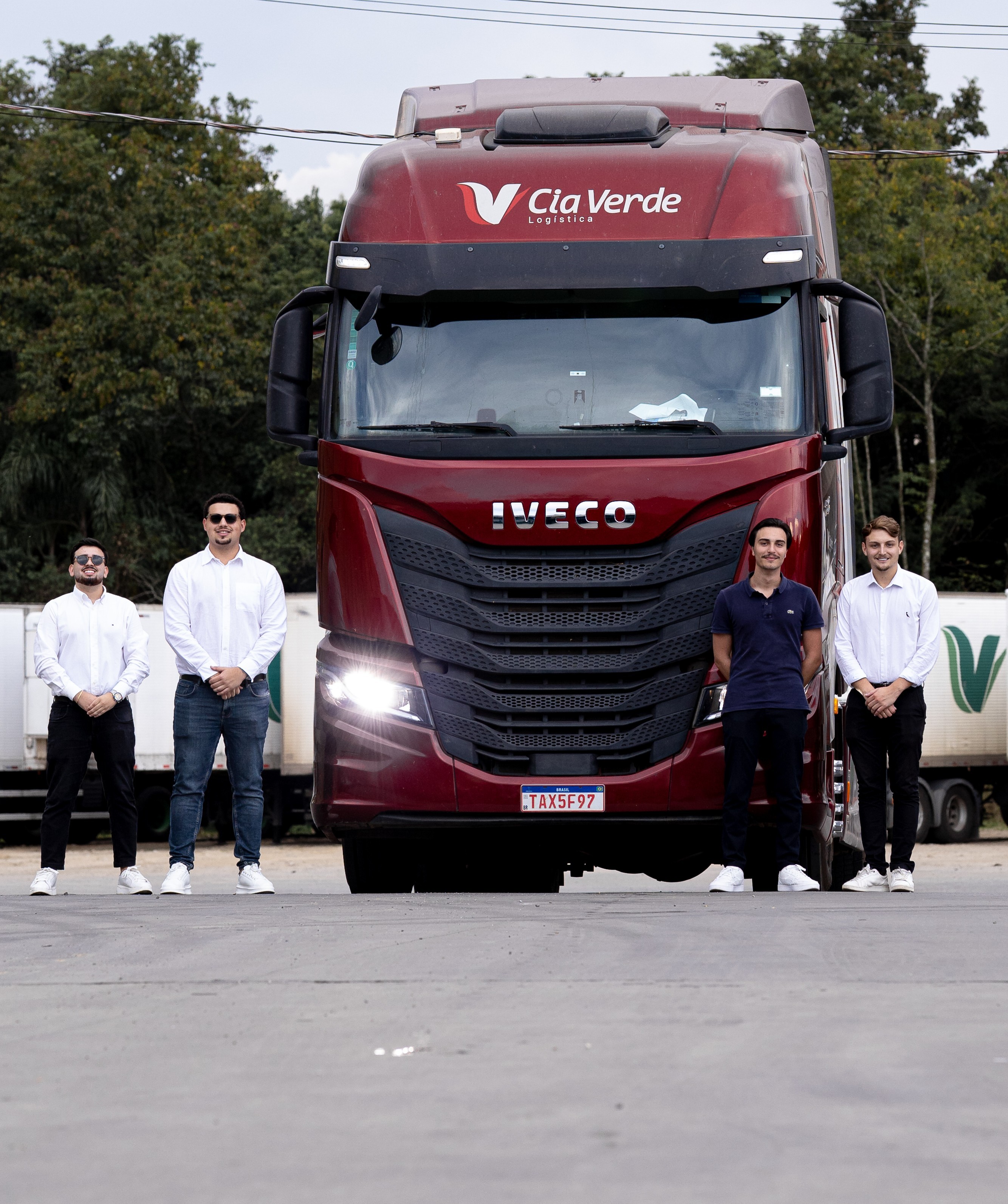 Fundador da Eixo Digital no evento Volvo — presença real no setor de transporte